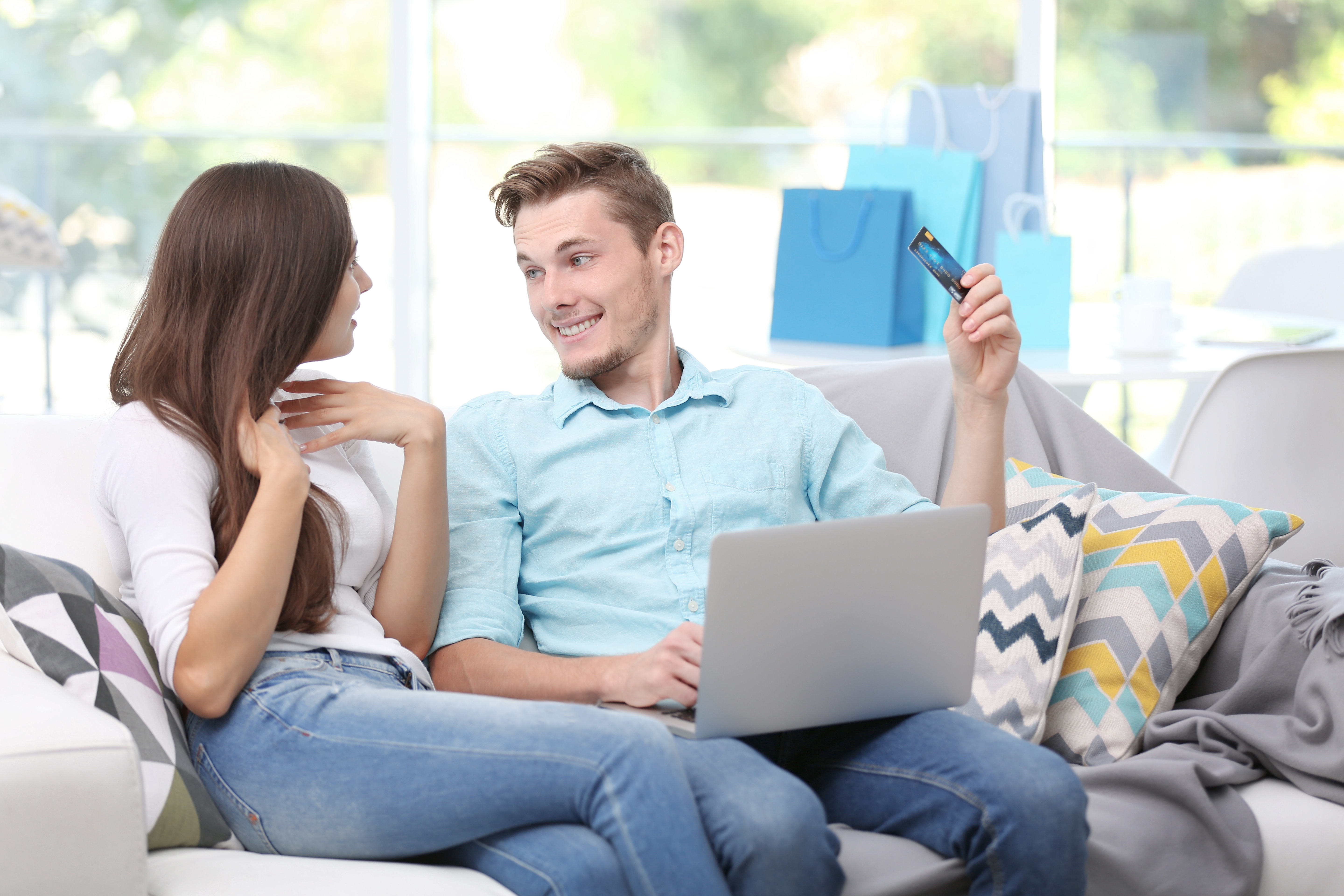 感情AIと表情分析：エンターテインメントコンテンツテストにおける感情インサイトの力のサムネイル